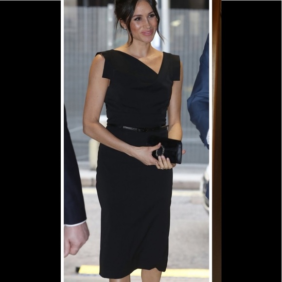 Black Halo Dresses & Skirts - Black Halo Jackie sheath dress S